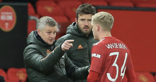 Manchester United nije ponovno upotrijebio Donnyja van de Beeka i napokon pozvao Jadona Sancha da se pridruži